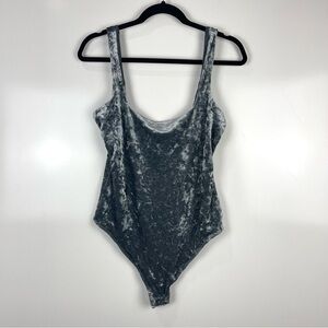 NEW Good American Crushed Velvet Sleeveless Thong Bodysuit Carbon Grey Size LG